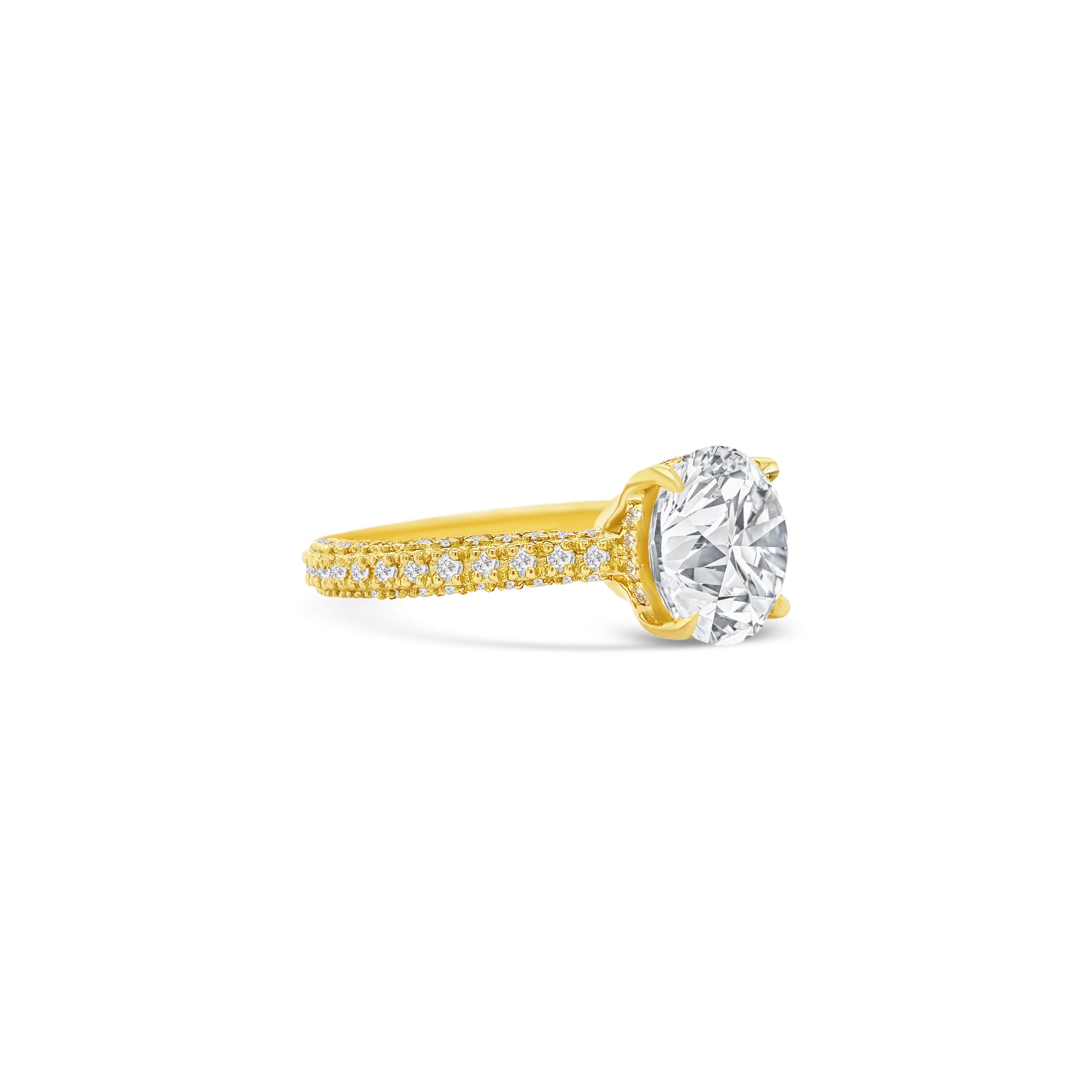 Stunning solitaire diamond ring featuring a round brilliant cut stone that sparkles from every angle