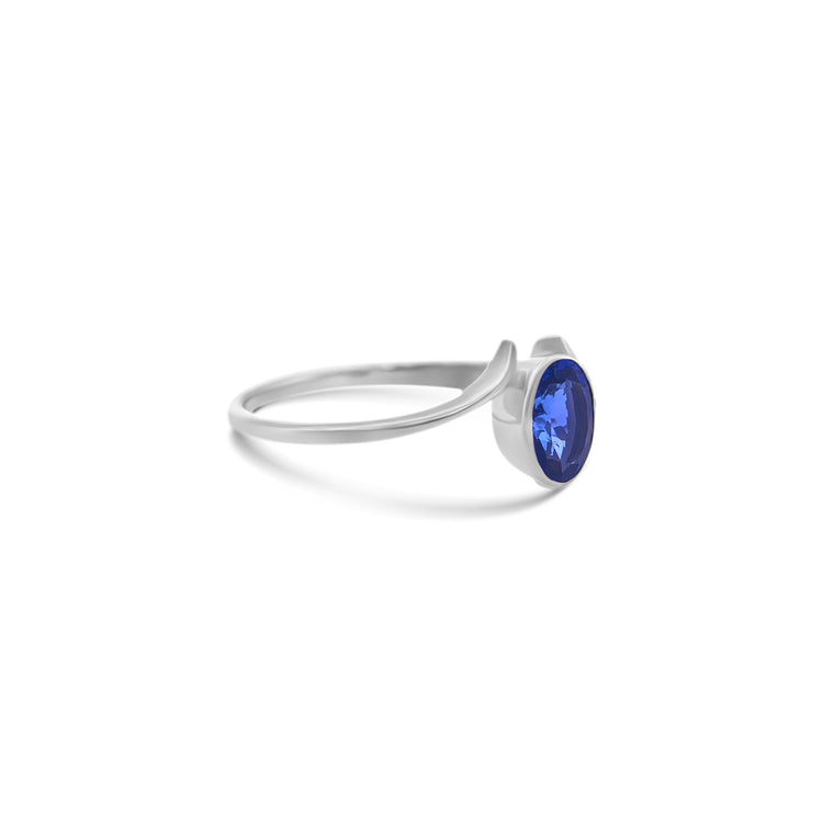 Round Cut Tanzanite Solitaire Ring