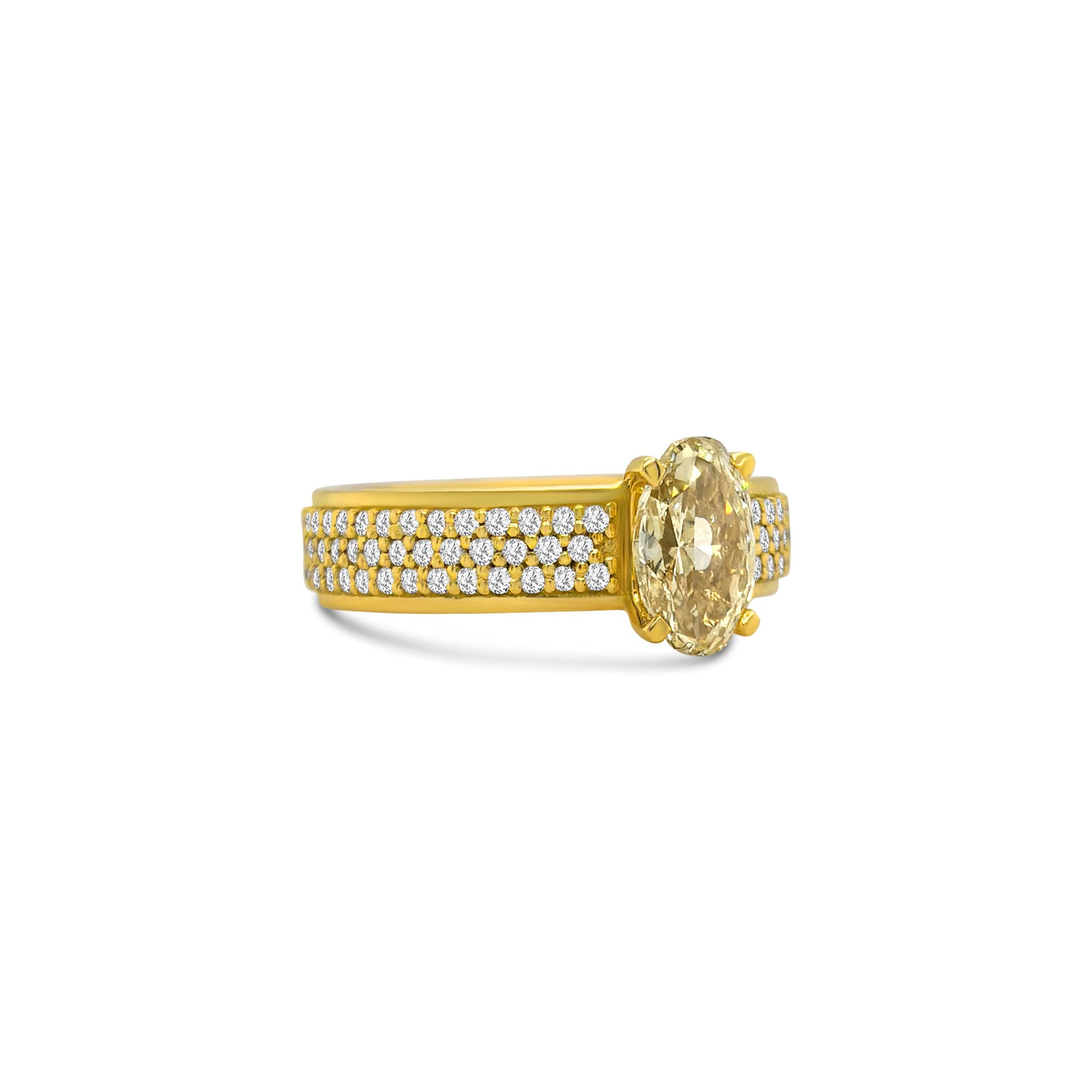 Oval and round brilliant diamond band with alternating stones, Elegant mixed shape diamond band featuring oval and round cuts, Unique wedding band with oval and round brilliant diamonds, Sparkling oval and round diamond eternity band, Delicate band with alternating oval and round brilliant diamonds, White gold diamond band with oval and round brilliant stones, Classic oval and round brilliant diamond ring design