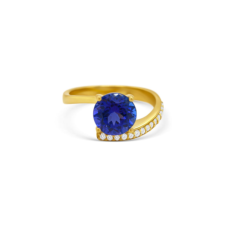 Oval Tanzanite Diamond Dress Ring