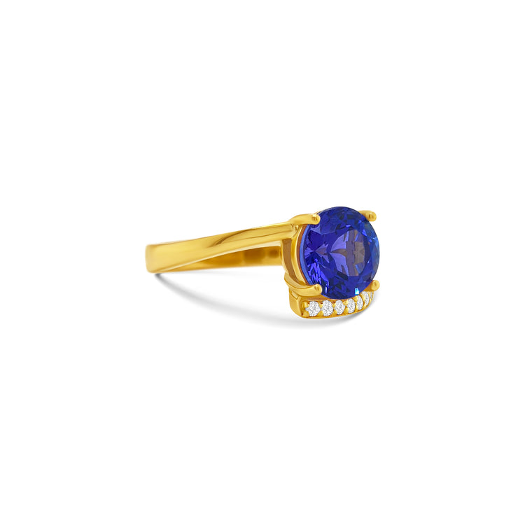 Oval Tanzanite Diamond Dress Ring