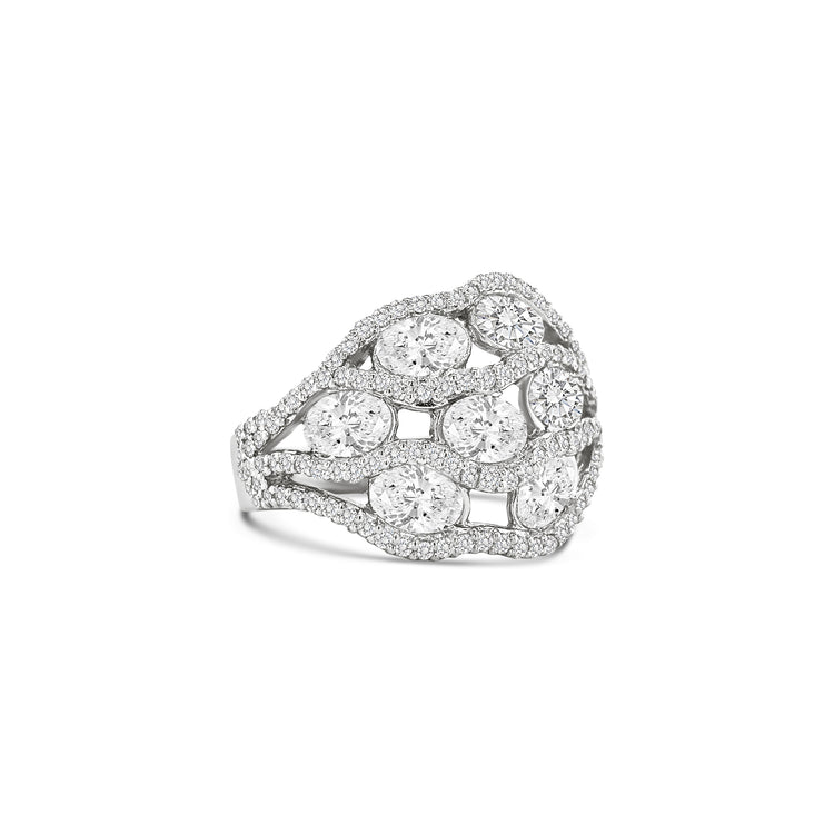 Oval & Round Brilliant Diamond Dress Ring