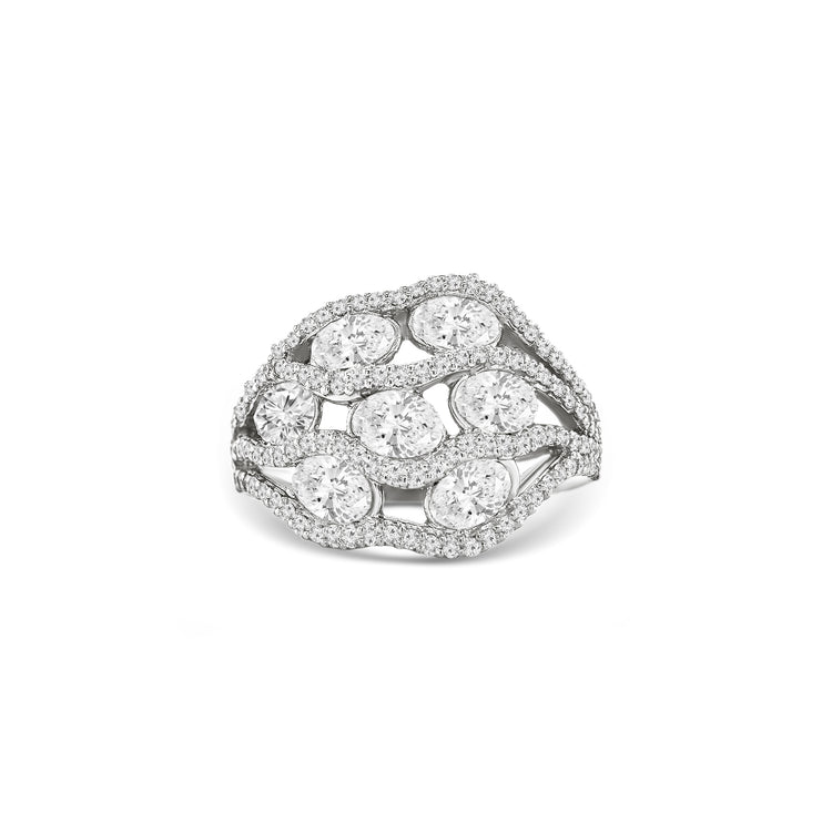Oval & Round Brilliant Diamond Dress Ring