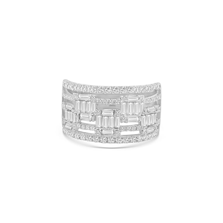 Round Brilliant & Baguette Cut Diamond Ring