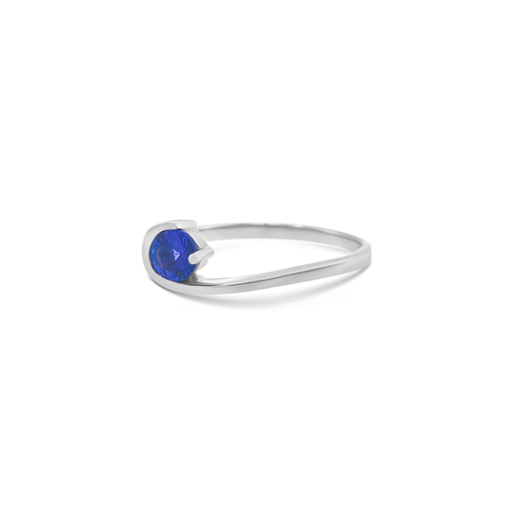 Round Cut Tanzanite Solitaire Ring
