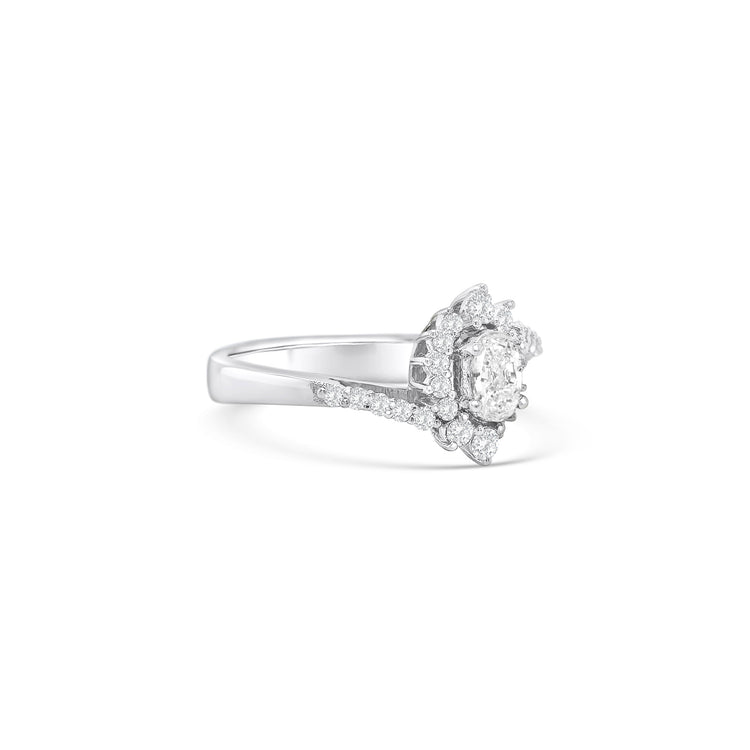 Oval Diamond Halo Ring