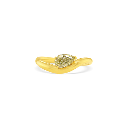 pear shape yellow diamond ring, fancy light yellow diamond, yellow gold engagement ring, twisted band diamond ring, pear cut diamond solitaire, yellow diamond gold ring, modern yellow gold ring, fancy yellow pear shape ring, unique yellow diamond ring, pear shape fancy light yellow diamond