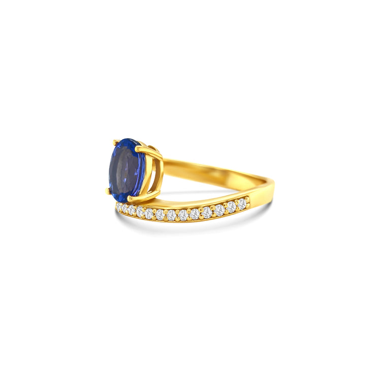 Oval Tanzanite Diamond Dress Ring