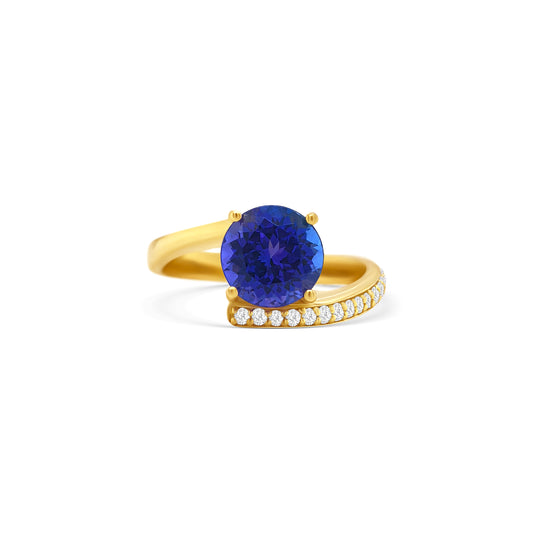 Oval Tanzanite Diamond Dress Ring