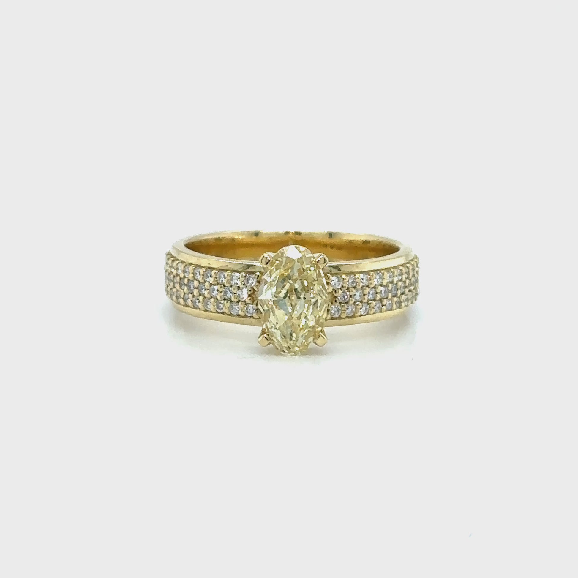 Oval and round brilliant diamond band with alternating stones, Elegant mixed shape diamond band featuring oval and round cuts, Unique wedding band with oval and round brilliant diamonds, Sparkling oval and round diamond eternity band, Delicate band with alternating oval and round brilliant diamonds, White gold diamond band with oval and round brilliant stones, Classic oval and round brilliant diamond ring design