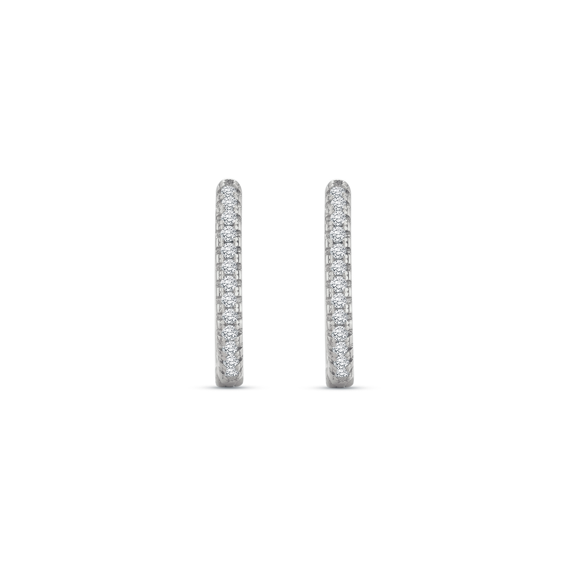"Round Brilliant Diamond Huggy Earrings," "Exquisite Round Brilliant Diamond Earrings," "Luxurious Diamond Huggy Earrings," "Elegant Round Diamond Huggy Earrings," "Fine Jewelry with Round Brilliant Diamonds," "High-Quality Diamond Huggy Earrings," "Statement Round Brilliant Diamond Earrings," "Sparkling Diamond Huggy Earrings," "Beautiful Round Brilliant Diamond Earrings," "Fashionable Diamond Huggy Earrings."
